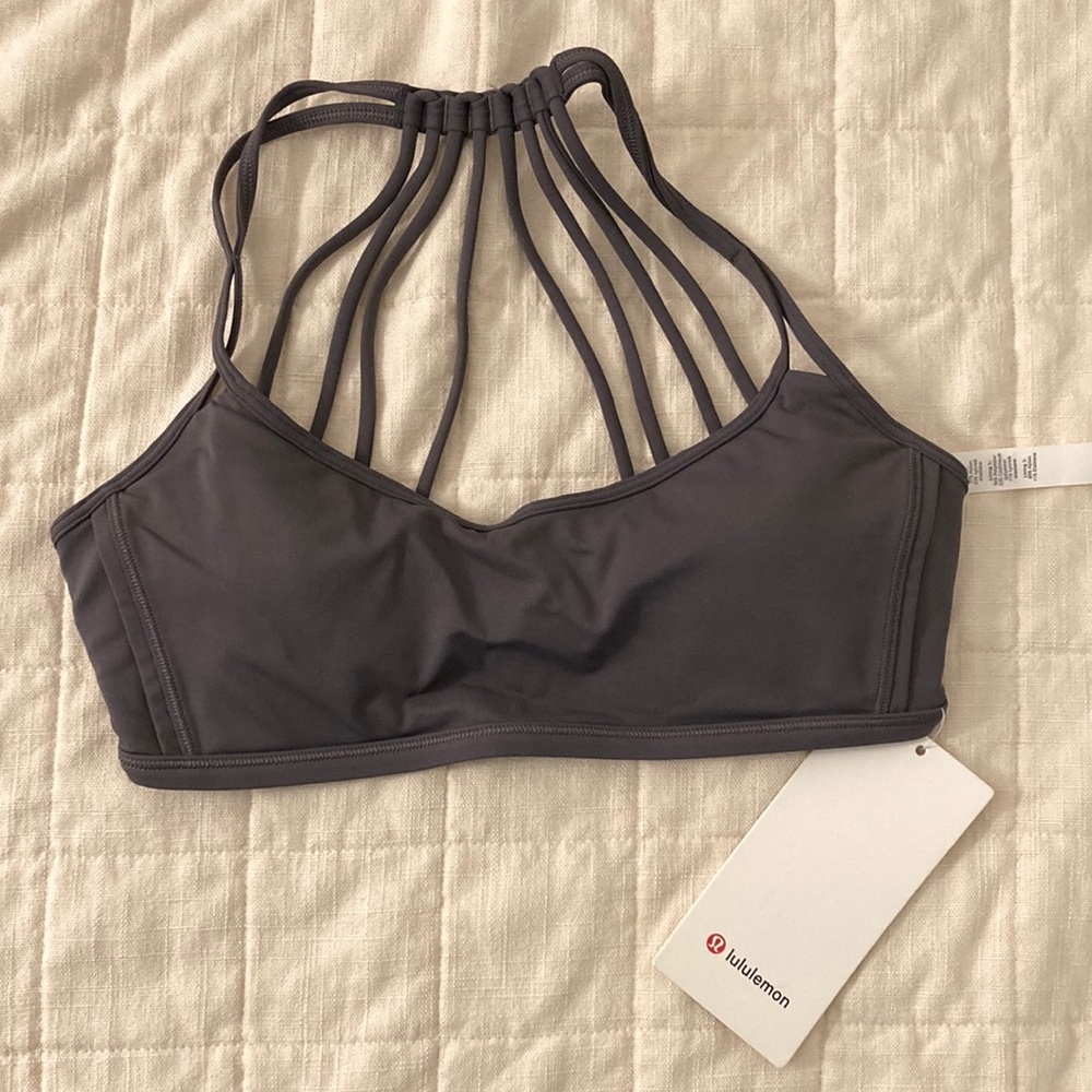 Lululemon Lighten Up Bra sz 6 NWT